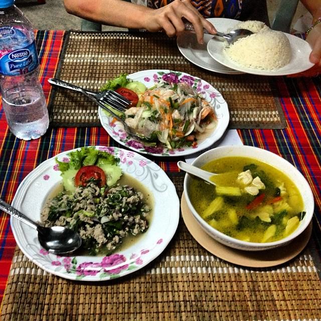 Ko_Lanta_Thailand_Seafood_Noodles