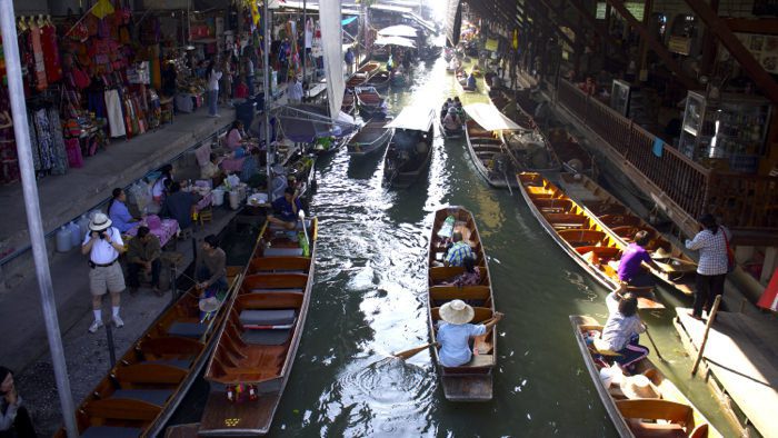 boats-damnoen-floating-market-thailand-davidsbeenhere