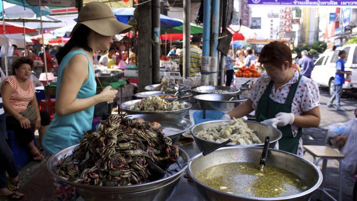 bangkok-chinatown-market-seafood-thailand-davidsbeenhere