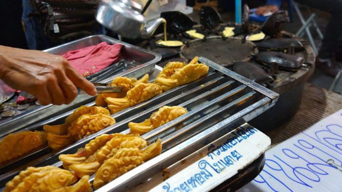 pancakes-chiang-rai-night-market-thailand-davidsbeenhere