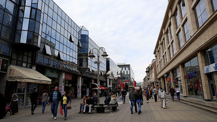 shopping-avenue-travel-guide-to-nis-serbia-davidsbeenhere