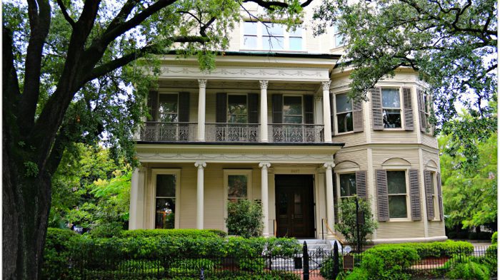 St.-Charles-Avenue-Home-new-orleans-davidsbeenhere