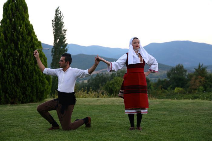 folklore-dancing-povardarie-macedonia-davidsbeenhere