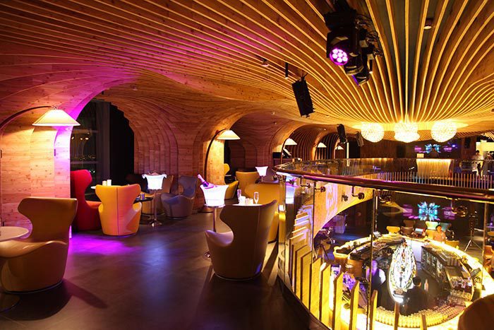 Top_Things_to_see_and_do_in_doha_Qatar_Sky_View_Bar3