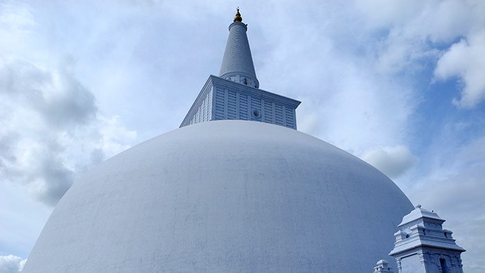 Ruwanwelisa_a_Stupa_Anuradhapure_SriLanka_Asia_Davidsbeenhere4