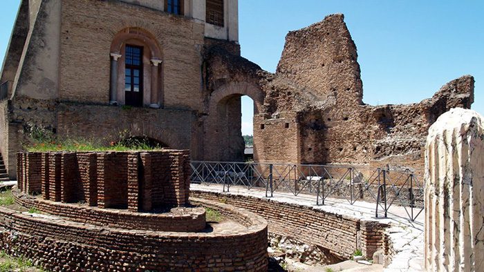Roman_Ruins_of_Rome_Italy_Europe_Davidsbeenhere9