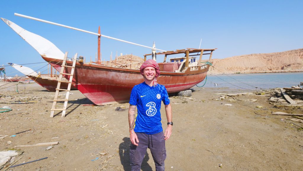 Visiting a dhow shipyard on the Omani coast | David's Been Here