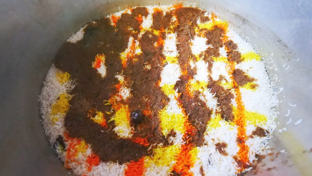 A pot of a tasty Omani rice dish | David's Been Here