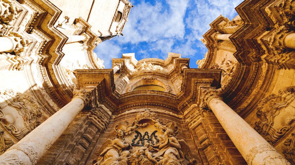 The architecture in Valencia makes it one of my favorite places in Spain | David's Been Here